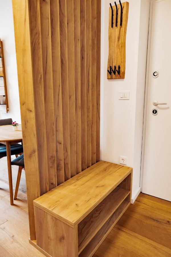 Woody - Comfy Apartment In Siska Ljubljana Eksteriør billede