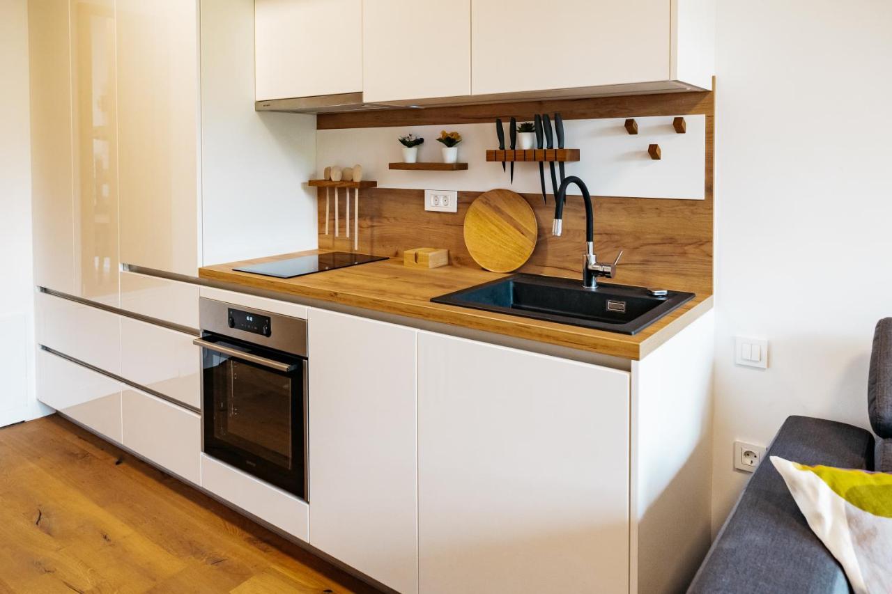 Woody - Comfy Apartment In Siska Ljubljana Eksteriør billede
