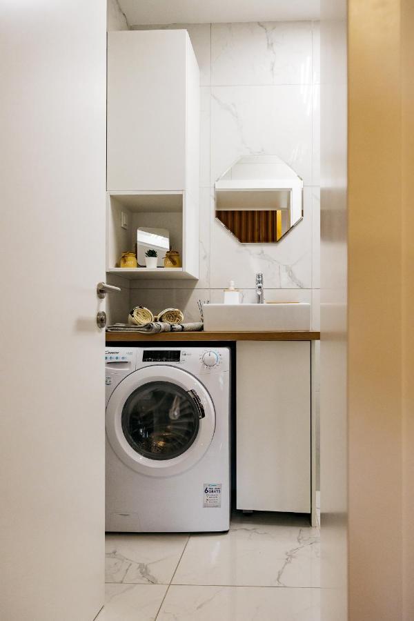 Woody - Comfy Apartment In Siska Ljubljana Eksteriør billede