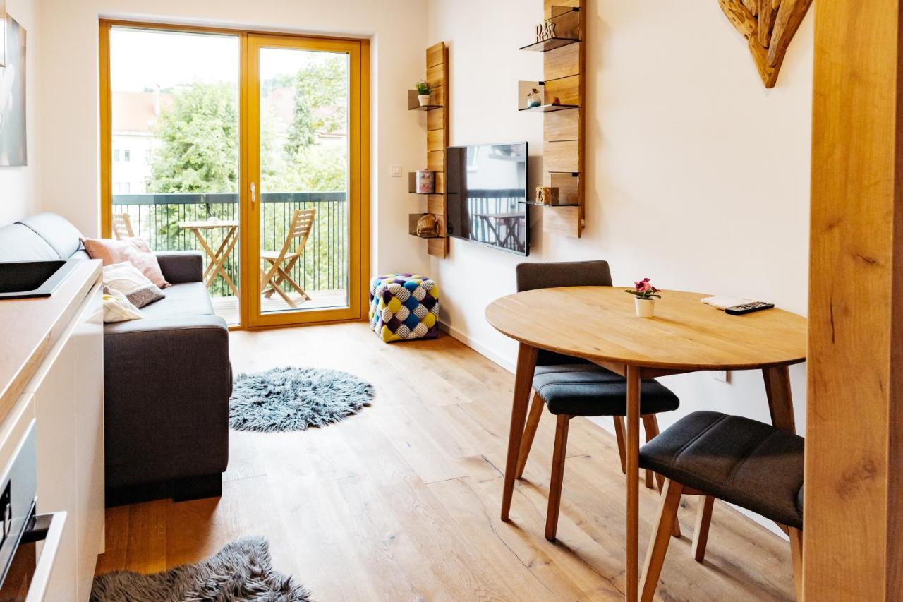 Woody - Comfy Apartment In Siska Ljubljana Eksteriør billede