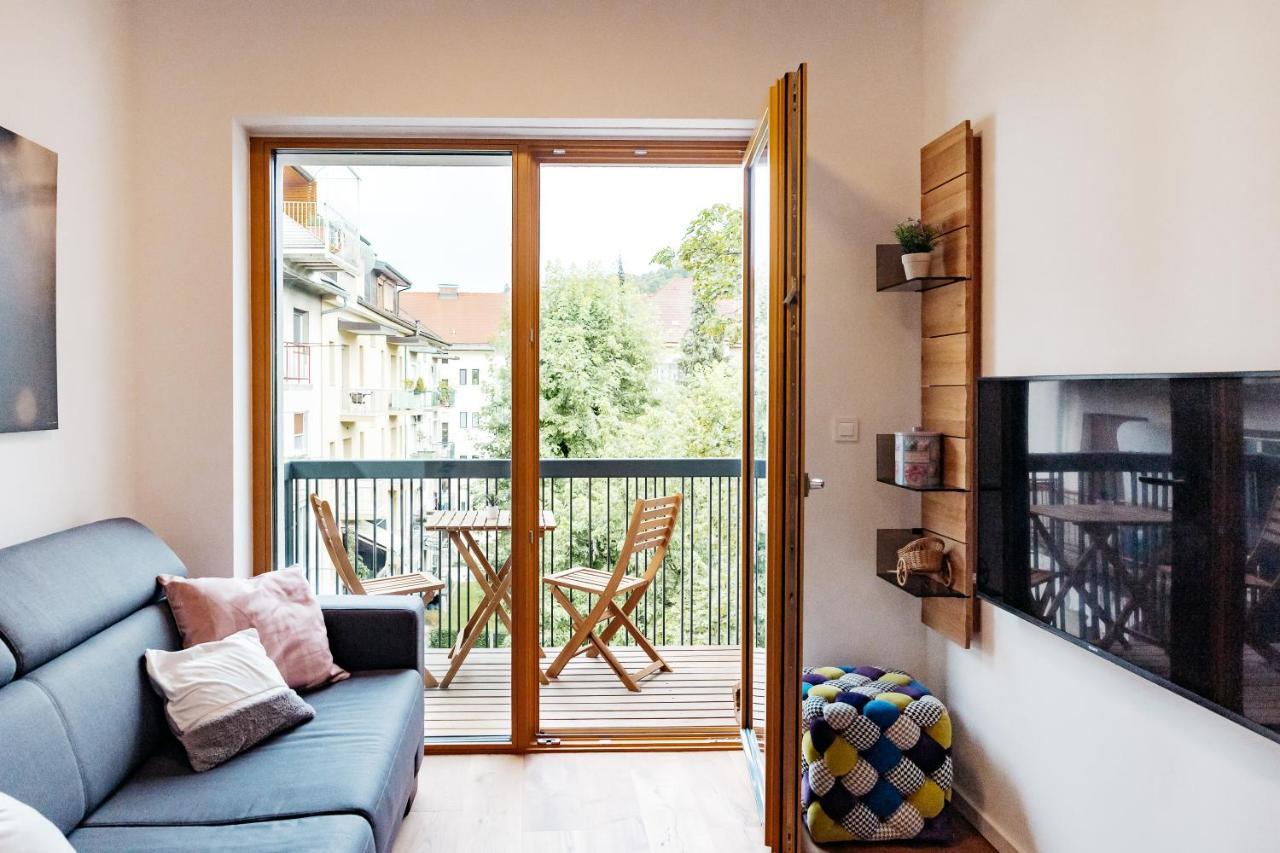 Woody - Comfy Apartment In Siska Ljubljana Eksteriør billede